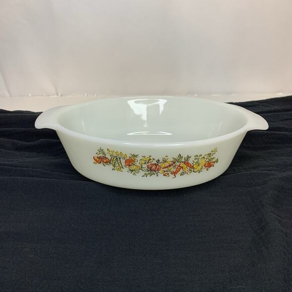 Vintage Fire King Oval HARVEST VEGETABLE Casserole Dish 1.5 Quart #433 1970s - Picture 1 of 10